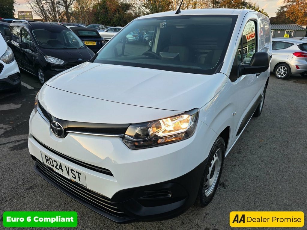 Toyota Proace City 1.5L Active White #5