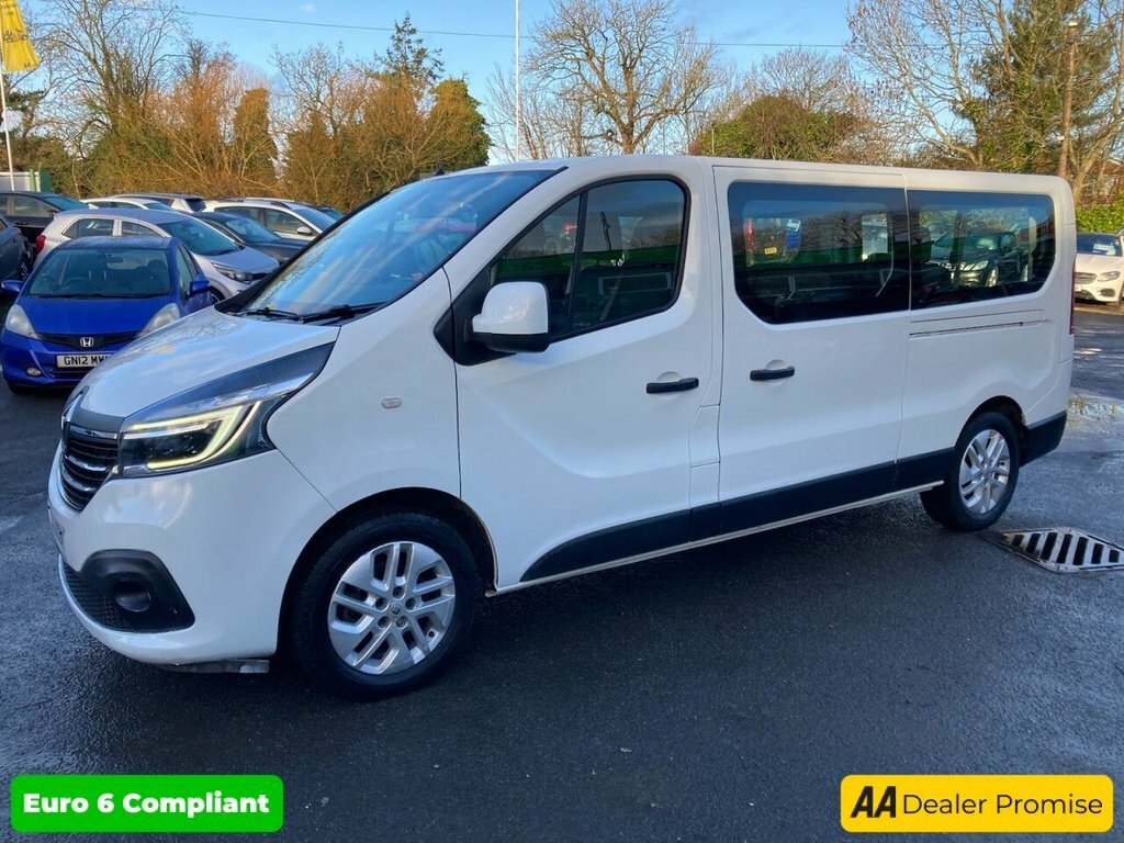 Renault Trafic 2L Sport Nav NL70VGV White #6