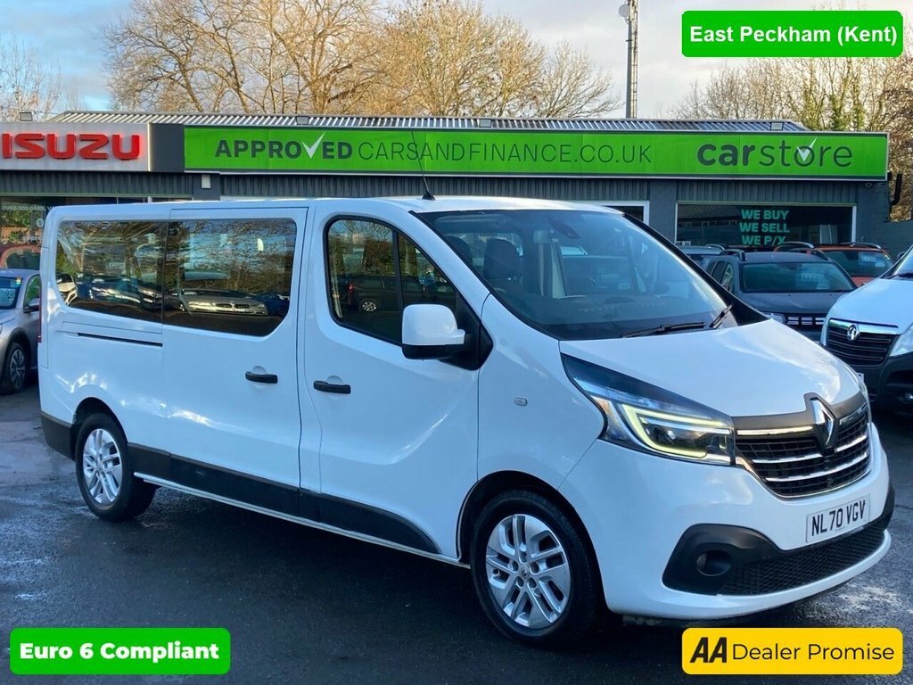 Renault Trafic 2L Sport Nav White