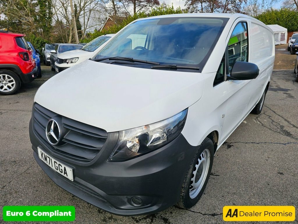 Mercedes-Benz Vito 2L Progressive KM71GGA White #5