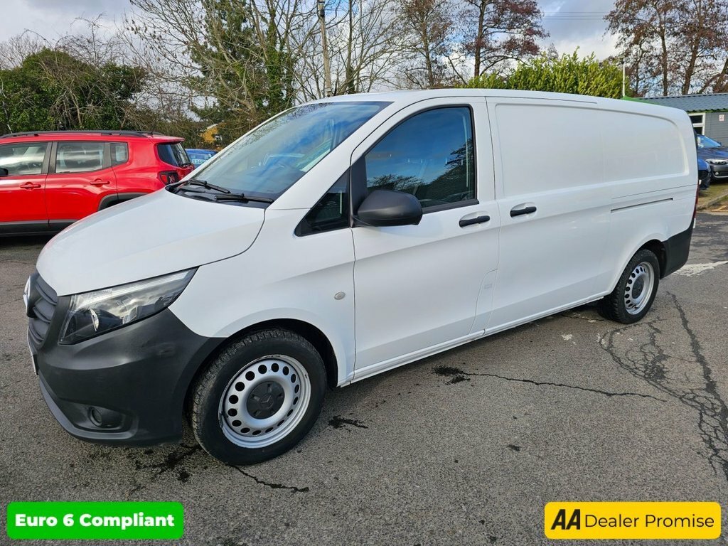 Mercedes-Benz Vito 2L Progressive KM71GGA White #6