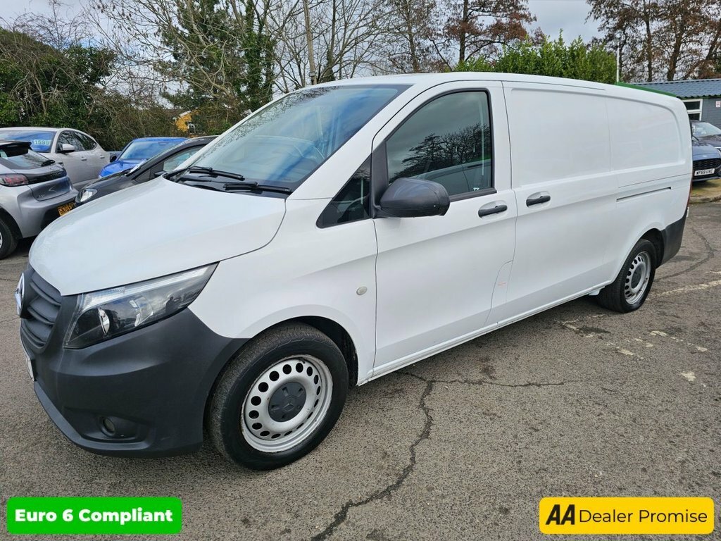 Mercedes-Benz Vito 2L Progressive KM71NZZ White #6