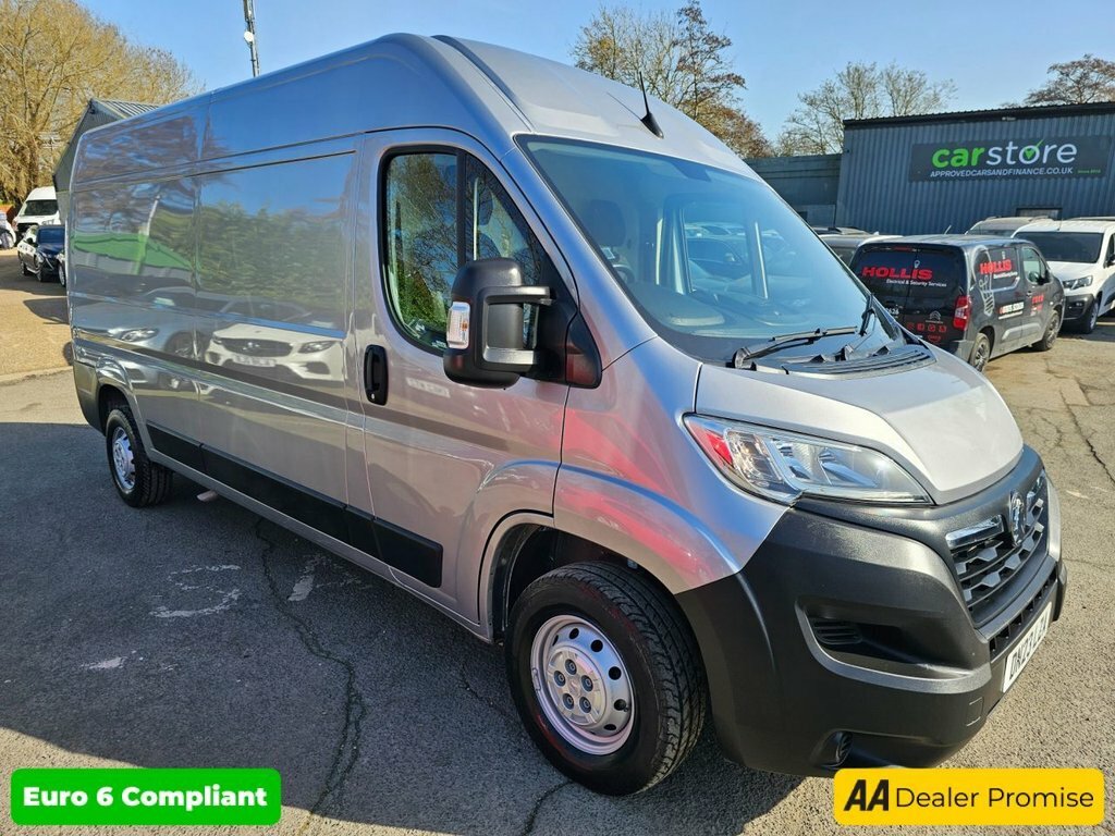Vauxhall Movano 2L Prime Grey #2