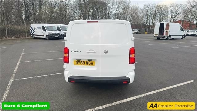 Vauxhall Vivaro 1.5L Sportive White #6