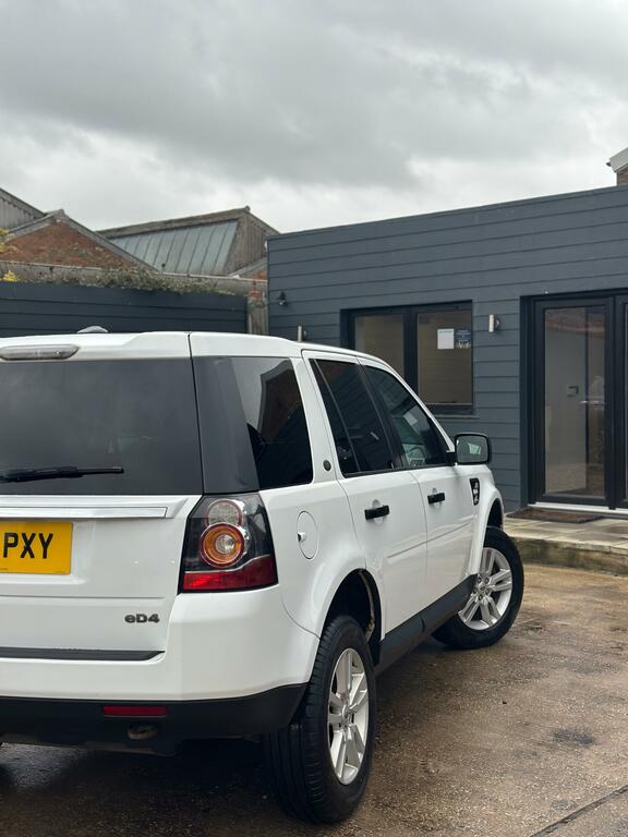 Land Rover Freelander 2 2.2 Ed4 Black And White Euro 5 Ss FP13PXY White #5