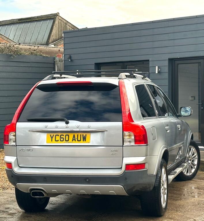 Volvo XC90 2.4 D5 Executive Geartronic 4X4 Silver #3