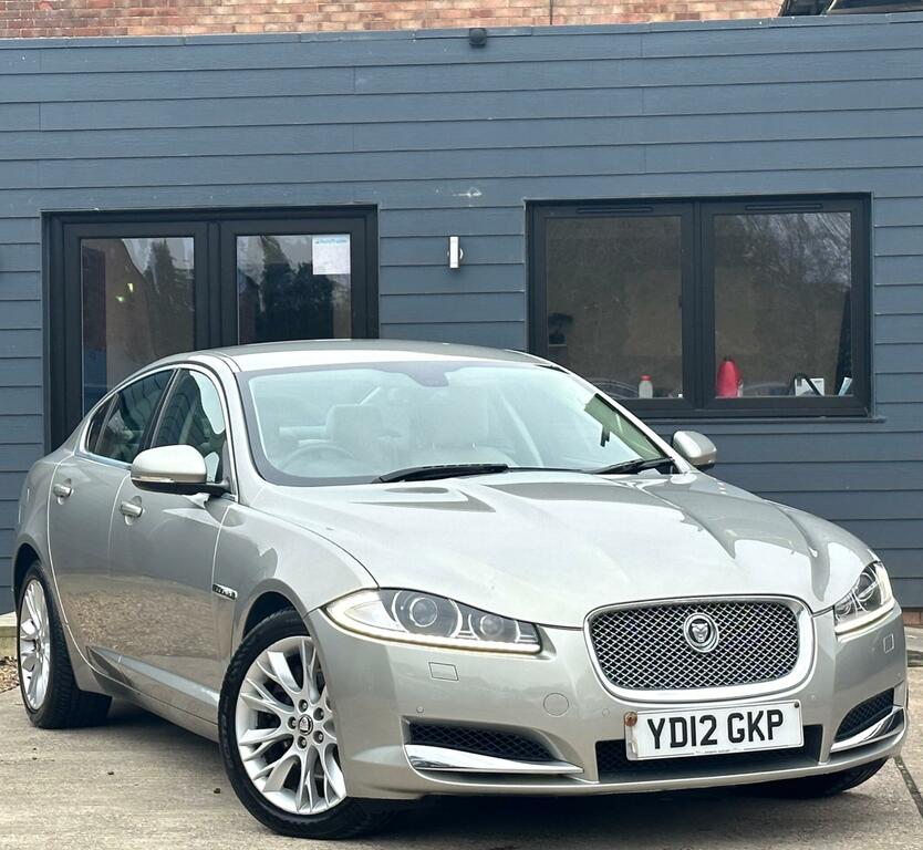 Jaguar XF 3.0D V6 Premium Luxury Euro 5 Gold