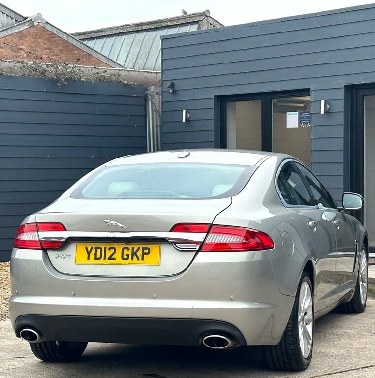 Jaguar XF 3.0D V6 Premium Luxury Euro 5 Gold #6