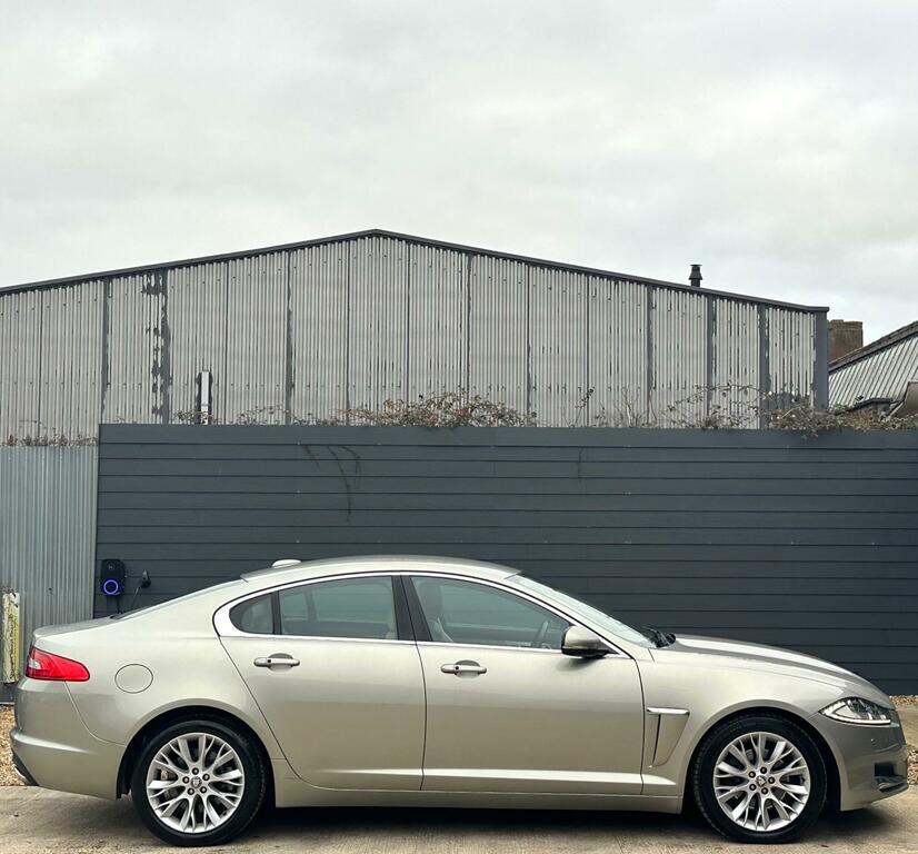 Jaguar XF 3.0D V6 Premium Luxury Euro 5 Gold #4