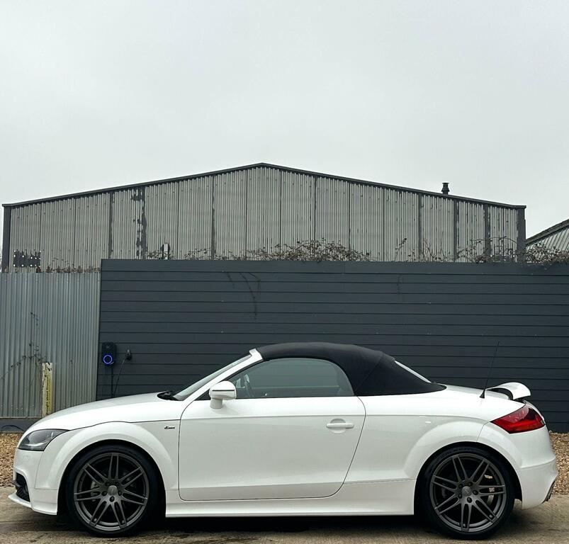 Audi TT 2.0 Tdi Black Edition Roadster S Tronic Quattro Eu White #6