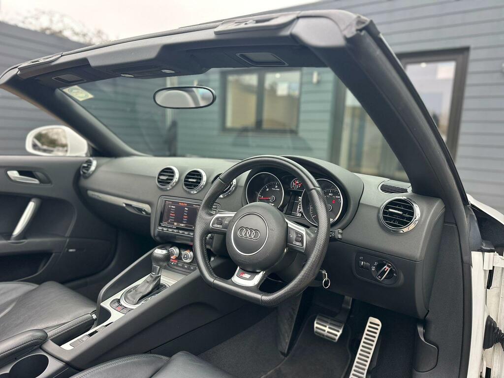 Audi TT 2.0 Tdi Black Edition Roadster S Tronic Quattro Eu White #2