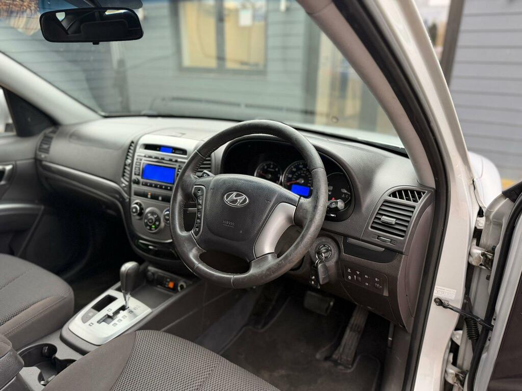 Hyundai Santa Fe 2.2 Crdi Style 4Wd Euro 5 7 Seat Silver #2