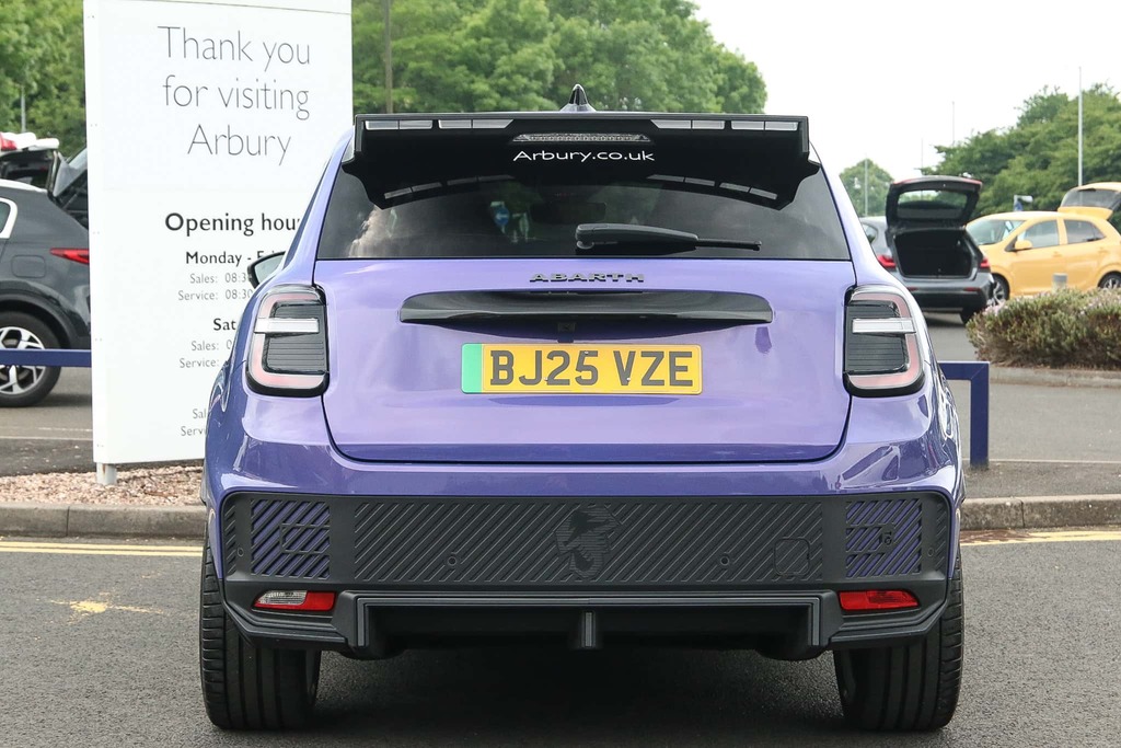 Abarth 600e 207Kw Scorpionissima 54Kwh Purple #5