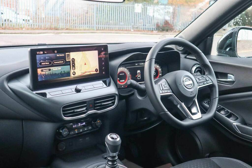 Nissan Juke 1.0 Dig-t N-connecta VK75UBR Black #2