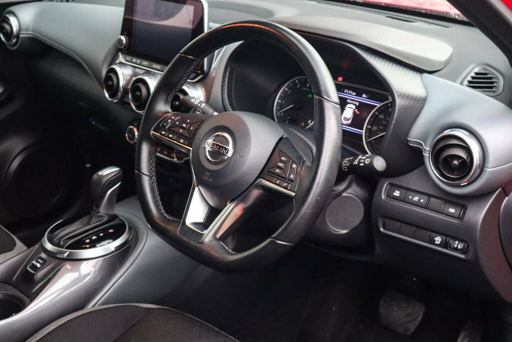 Nissan Juke 1.0 Dig-t 114 N-connecta Dct DS71NJF Red #2