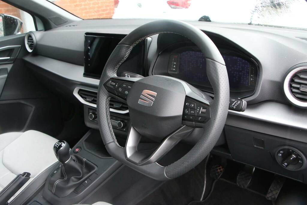 Seat Ibiza 1.0 Tsi 115 Fr Sport Grey #6
