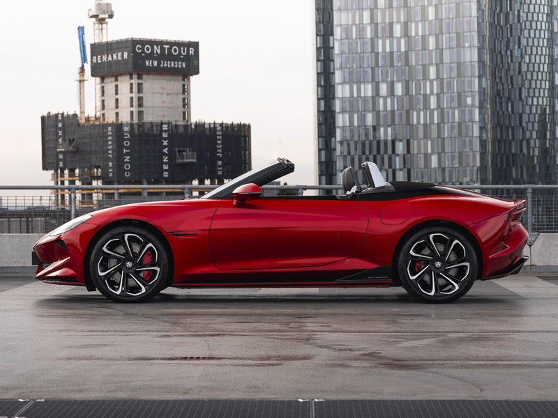 MG Cyberster 375Kw Gt Dual Motor 77 Kwh Awd Red #6