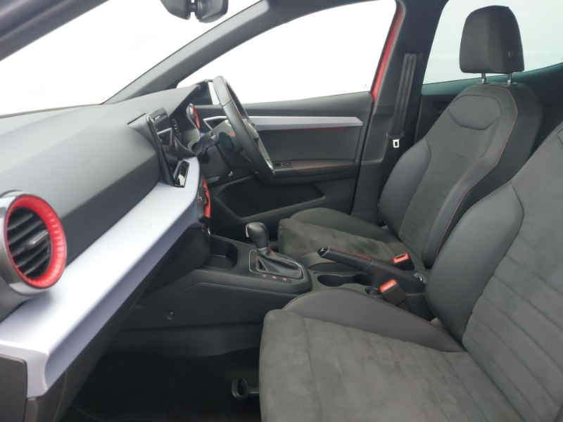 Seat Ibiza 1.0 Tsi 110 Fr Sport Dsg Red #5
