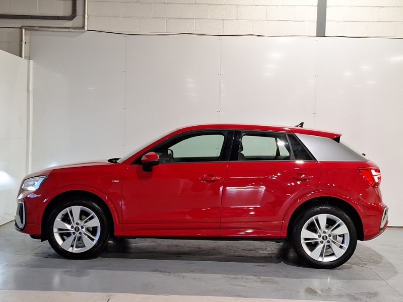 Audi Q2 35 Tfsi S Line HJ22NCU Red #4