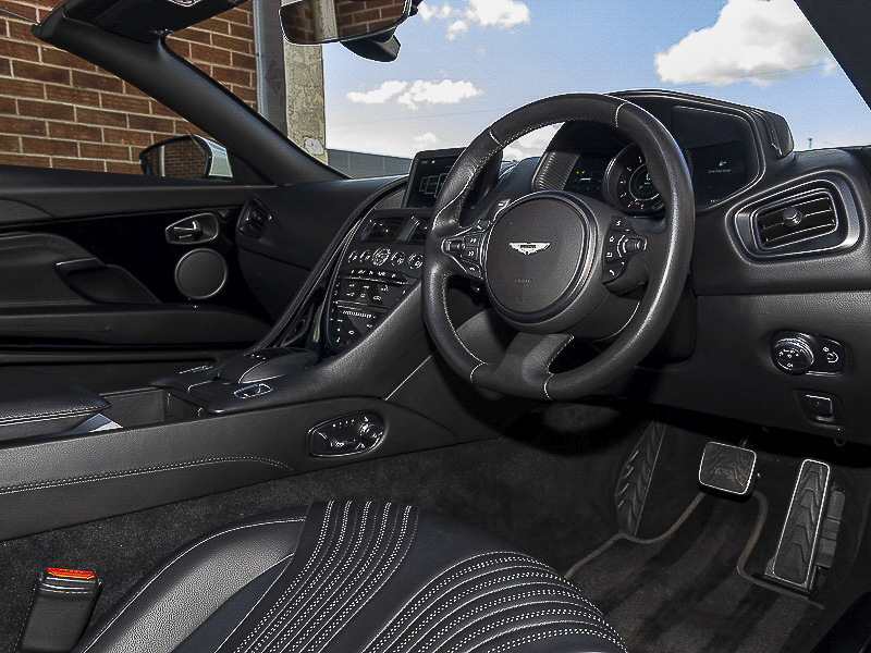 Aston Martin DB11 V8 Volante Touchtronic White #3