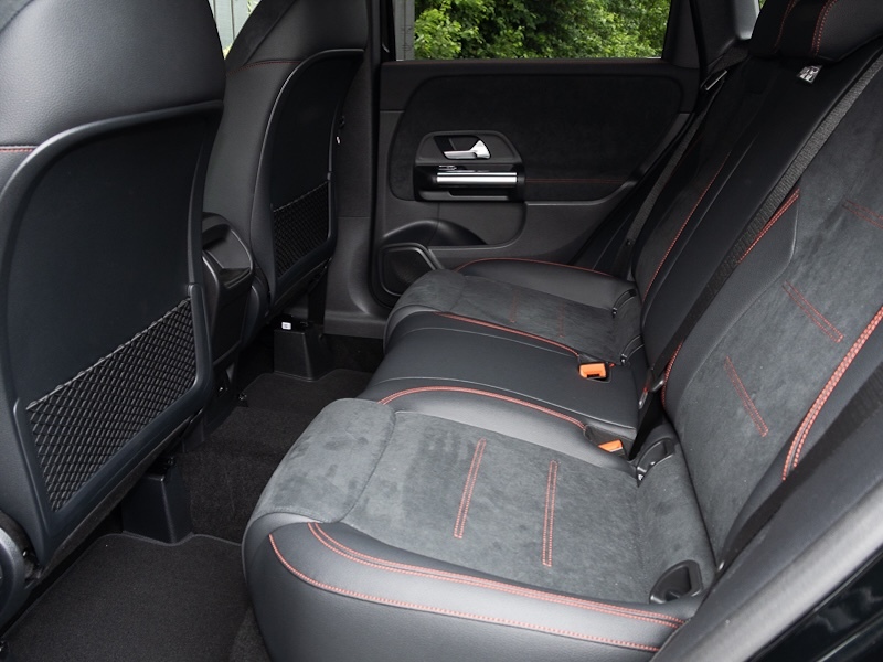 Mercedes-Benz B Class B200 Amg Line Executive Black #6