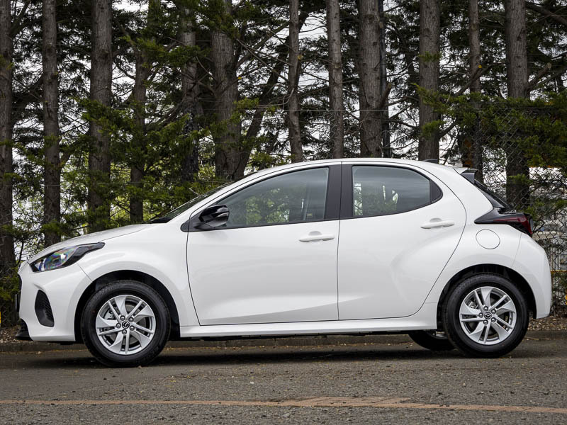 Mazda 2 1.5I Hybrid Centre Line Cvt White #4