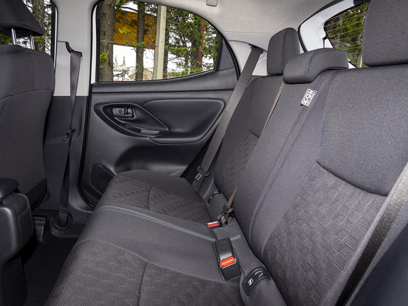 Mazda 2 1.5I Hybrid Centre Line Cvt White #6