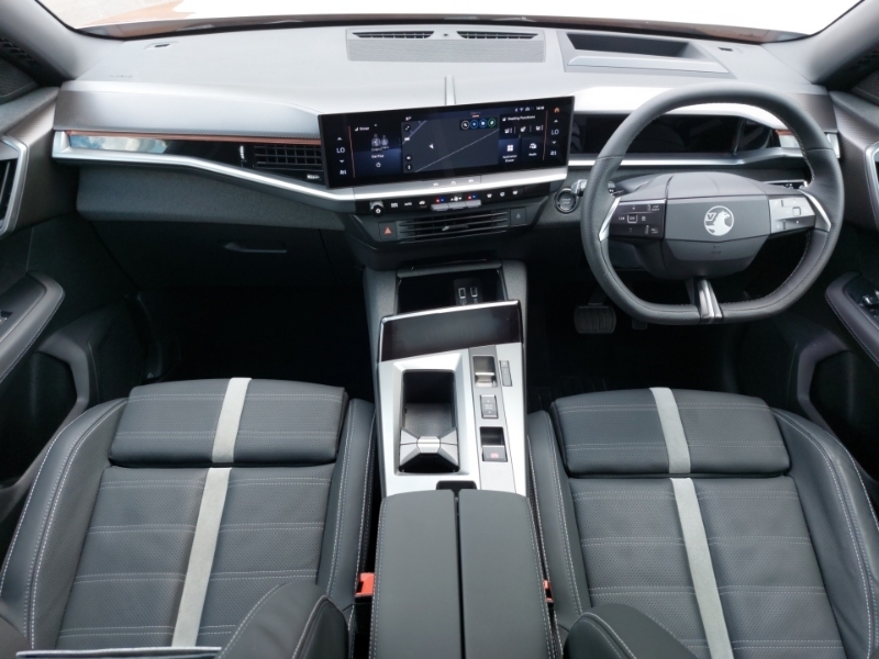 Vauxhall Grandland 157Kw Gs 73Kwh Brown #3