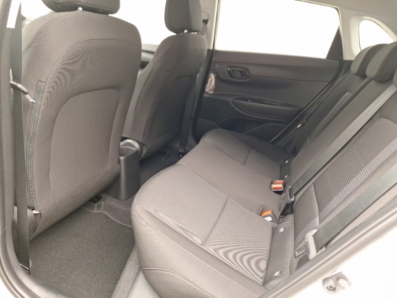 Hyundai I20 1.0T Gdi Advance White #6