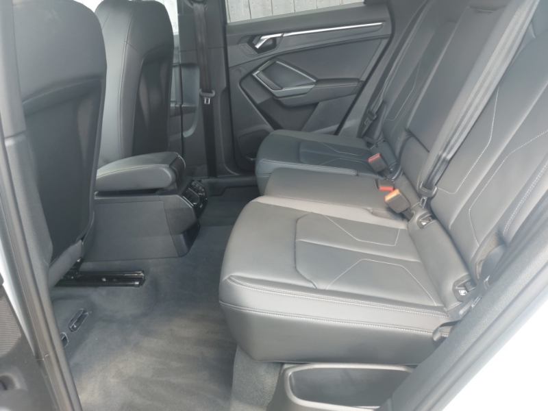 Audi Q3 35 Tfsi S Line S Tronic Leather White #6