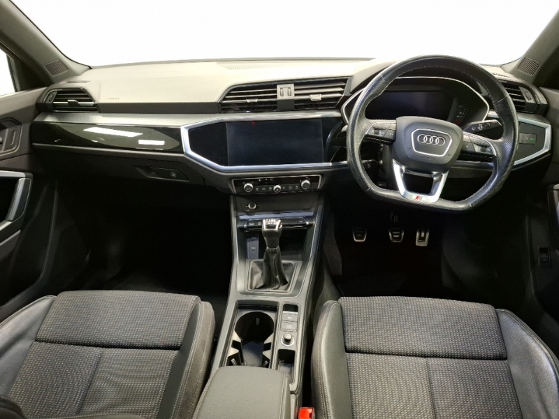 Audi Q3 35 Tfsi Black Edition LV22UNW Blue #3