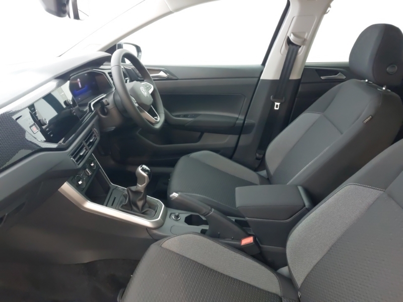 Volkswagen Polo 1.0 Tsi Match Black #5