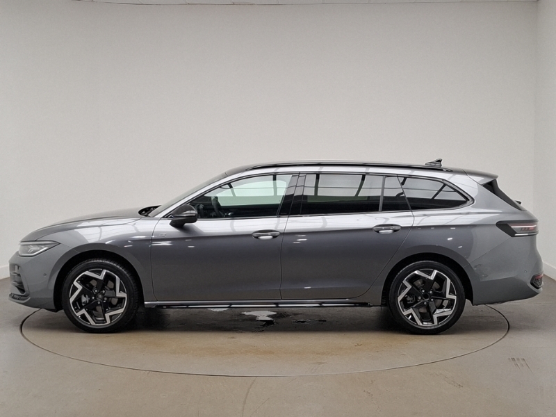 Volkswagen Passat 1.5 Etsi R-line Dsg  Grey #4