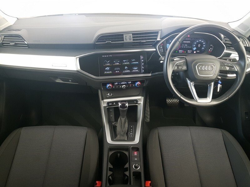 Audi Q3 35 Tdi Technik S Tronic LM71MZD White #3
