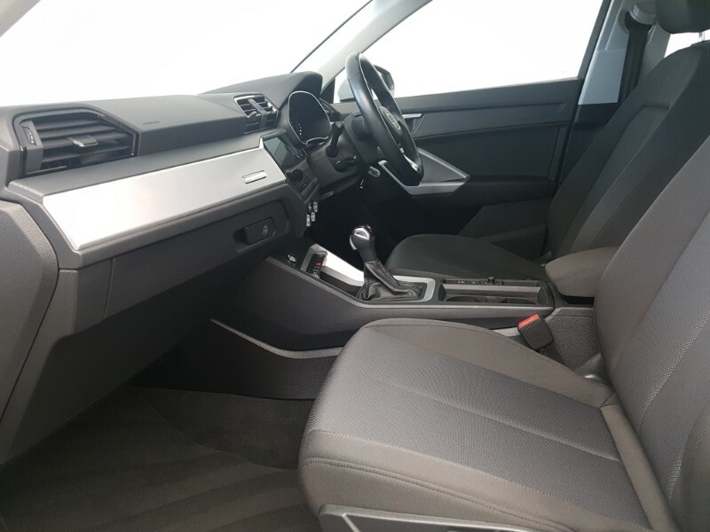 Audi Q3 35 Tdi Technik S Tronic LM71MZD White #5