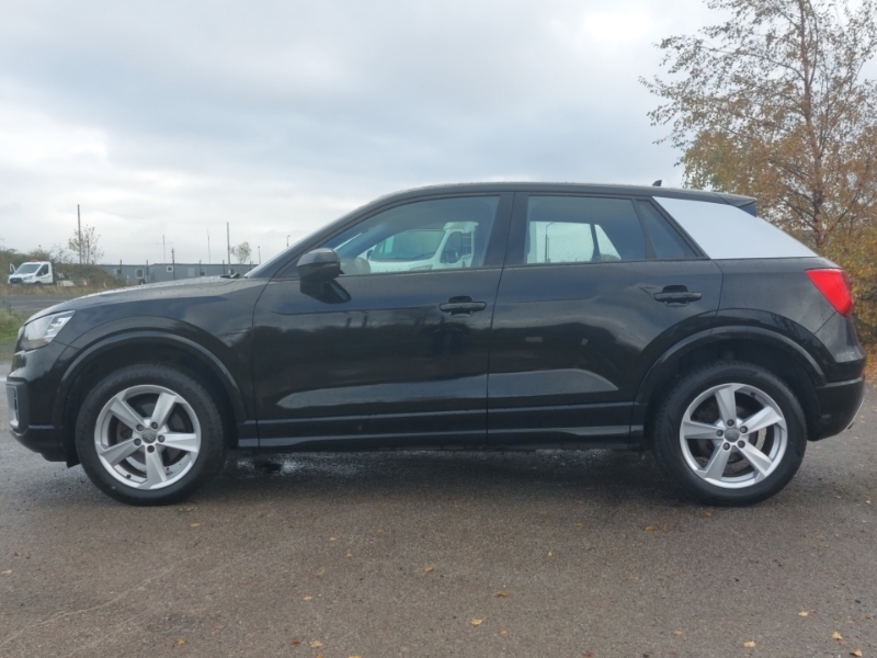 Audi Q2 30 Tdi Sport SB19JCO Black #4