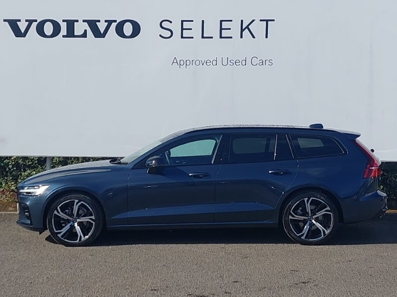 Volvo V60 2.0 B4p Ultra Dark SL25CKV Blue #4