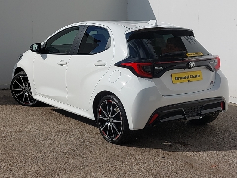 Toyota Yaris 1.5 Hybrid Gr Sport Cvt BL22GFU White #2