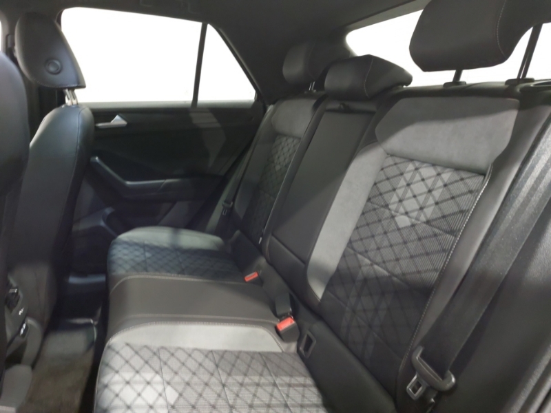 Volkswagen T-Roc 1.5 Tsi R-line SA72HVU Black #6