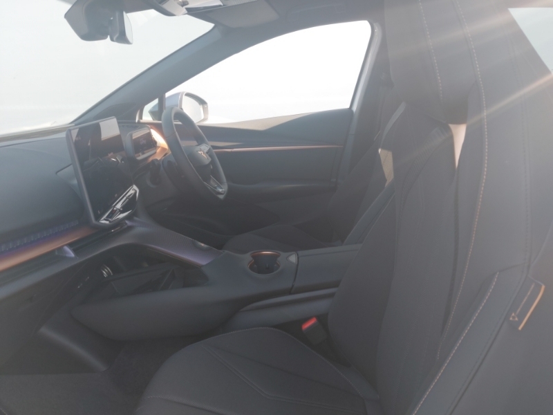 Cupra Tavascan 210Kw V1 77Kwh YP25MZW White #5