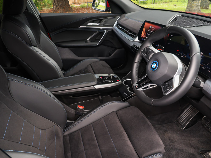 BMW iX2 230Kw Xdrive30 M Sport 65Kwh Red #6