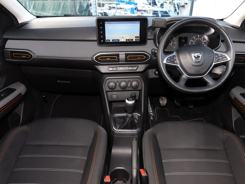 Dacia Sandero Stepway 1.0 Tce Bi-fuel Comfort Black #4