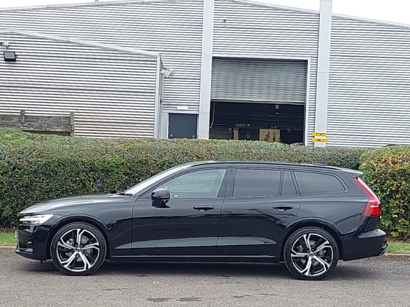 Volvo V60 2.0 B4p Ultra Dark SL25CKJ Black #4
