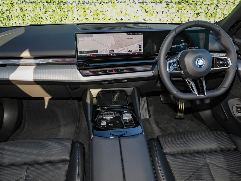 BMW i5 250Kw Edrive40 M Sport 84Kwh White #4