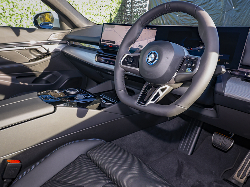 BMW i5 250Kw Edrive40 M Sport 84Kwh White #6