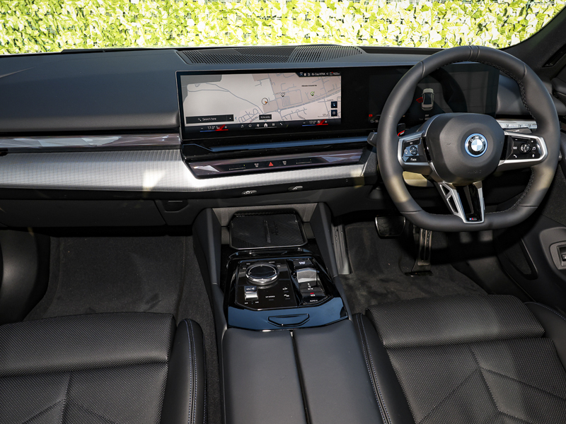 BMW i5 250Kw Edrive40 M Sport 84Kwh White #4