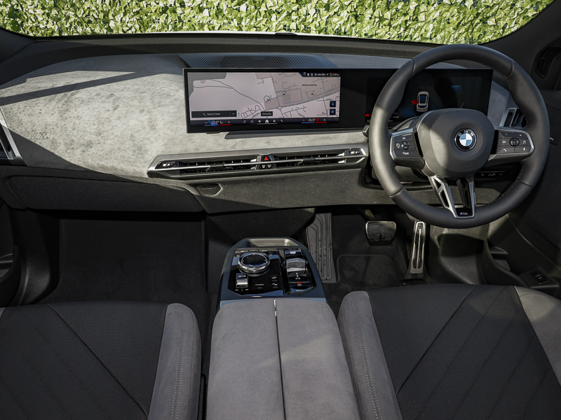 BMW iX 300Kw Xdrive45 M Sport 101Kwh White #4