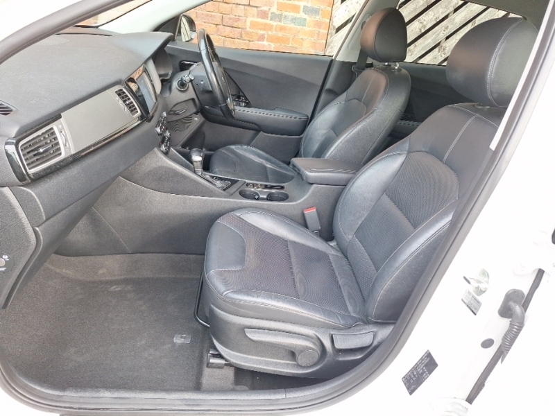 Kia Niro 1.6 Gdi Phev 3 Dct NJ18YXP White #5