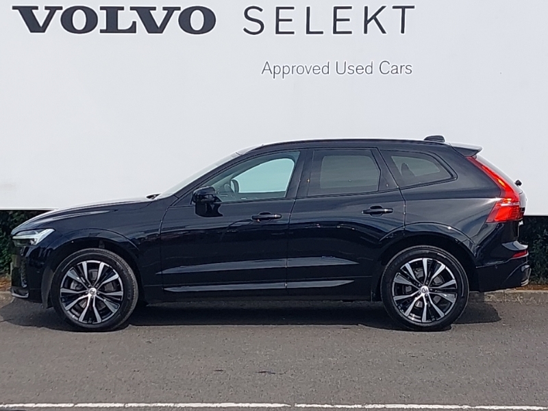 Volvo XC60 2.0 B5p Ultimate Dark Awd Geartronic Black #4