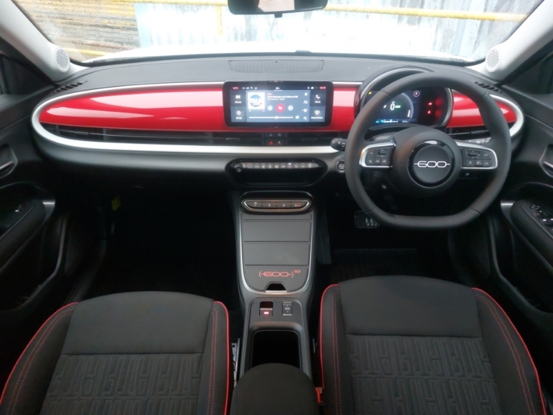 Fiat 600e 115Kw Red 54Kwh White #3